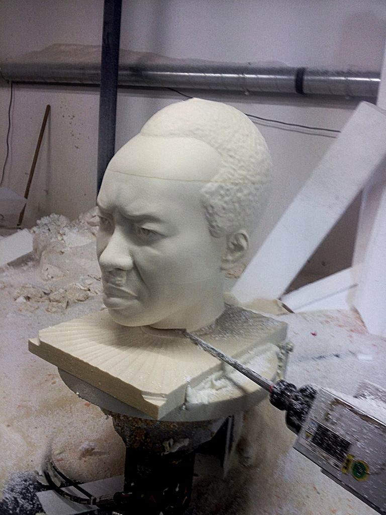 nyerere-portrait-statue-polystyrene-cnc-carving-01.jpg