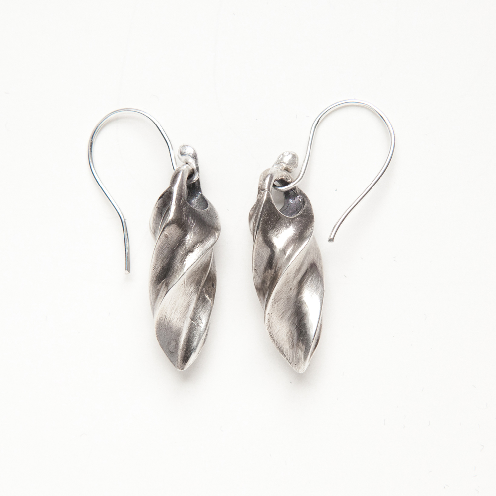 twirl earrings-2-1000.jpg
