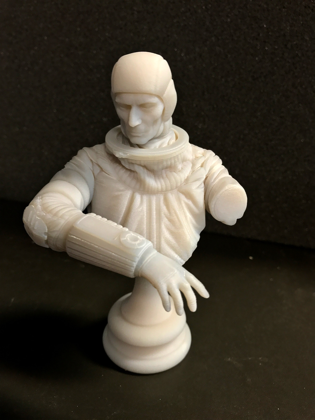 SpacemanBust_print_02.jpg