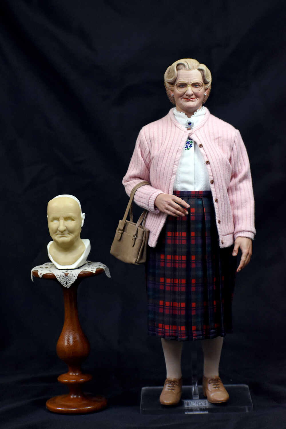 Mrs. Doubtfire Finished art figure ZBrushCentral