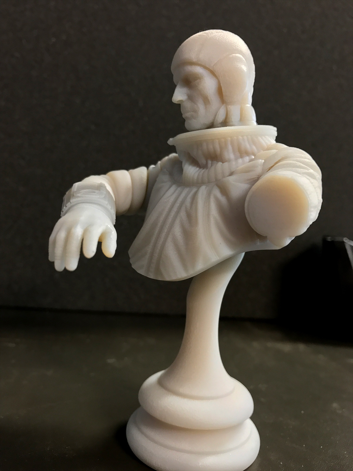 SpacemanBust_print_04.jpg