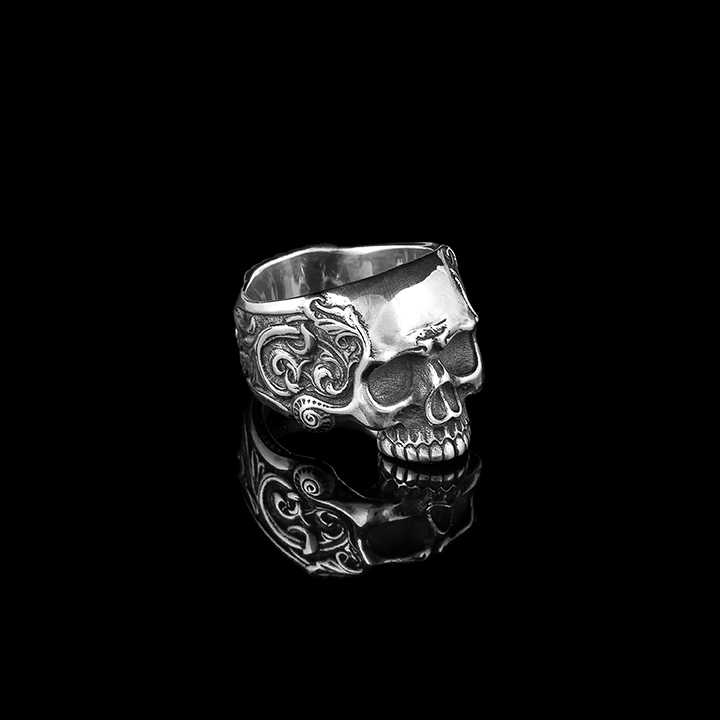 achantus skull01.jpg