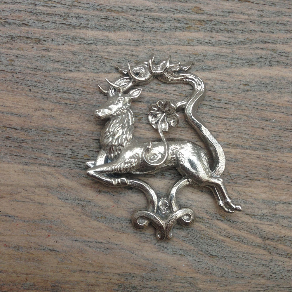 deer-brooch-Atelier-Angheluta.jpg