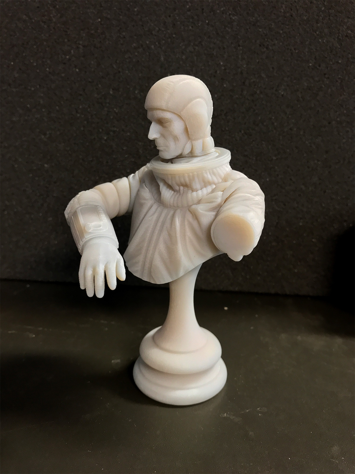 SpacemanBust_print_01.jpg