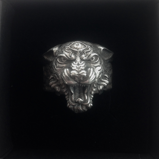 atelier-angheluta-iphone-tigerv2.png