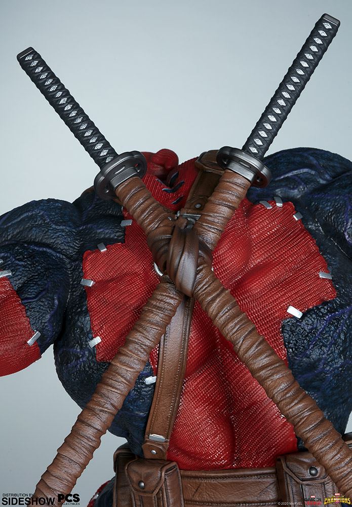 0007549_venompool-13-statue