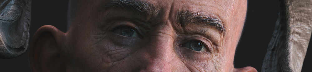 DGrey_close_01