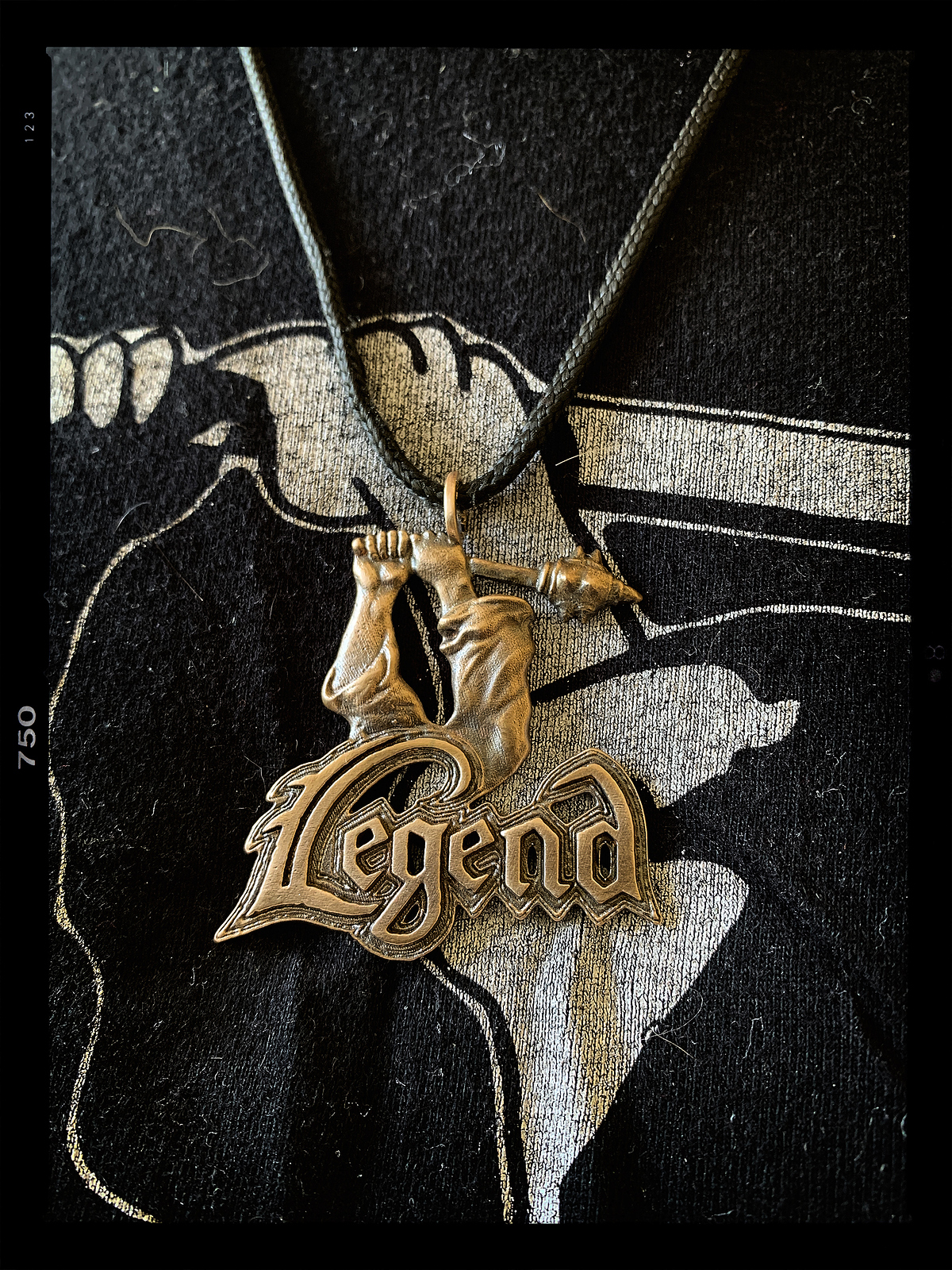 Legend_Pendant_Photo