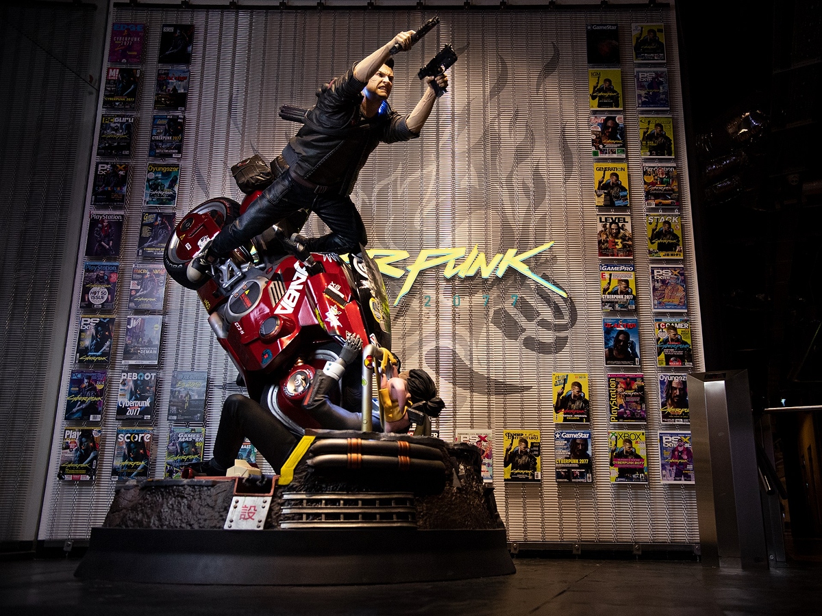cyberpunk 2077 takemura statue