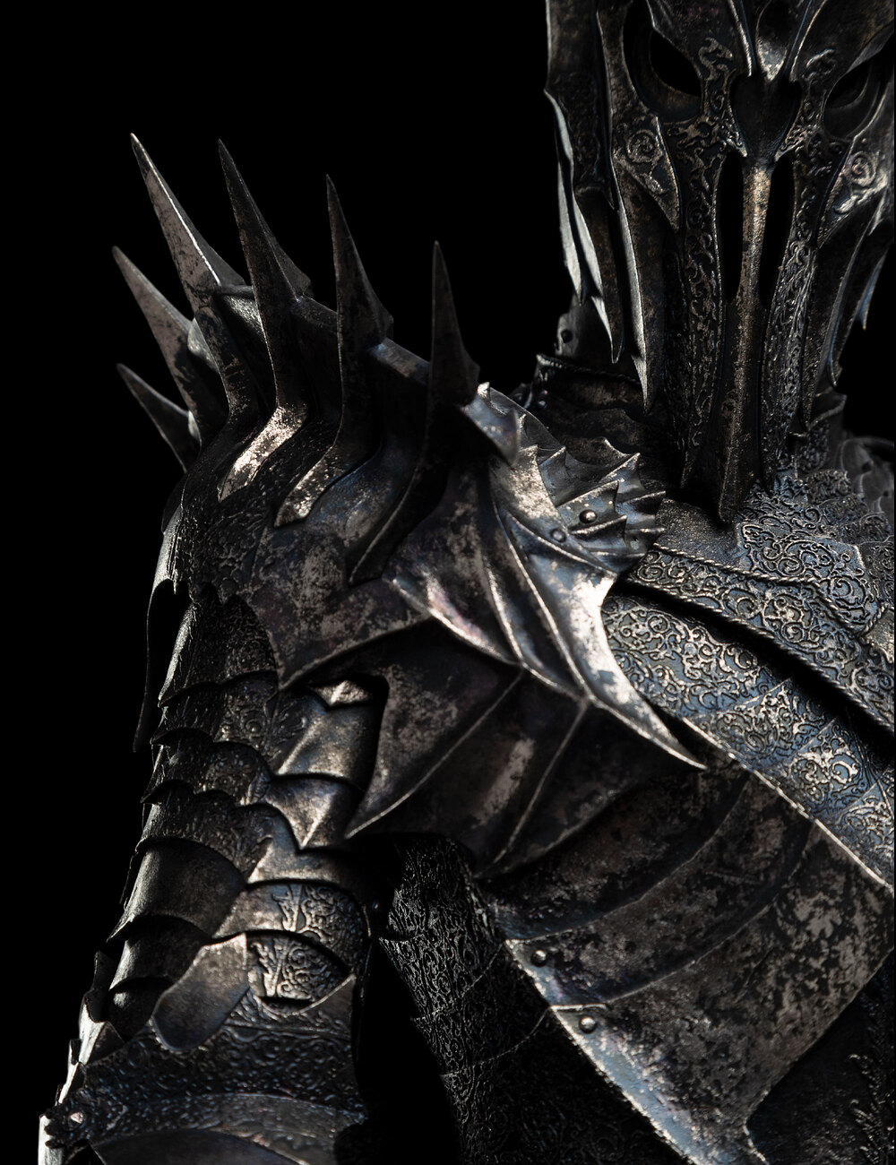 86-01-03271_LOTR_Sauron_008