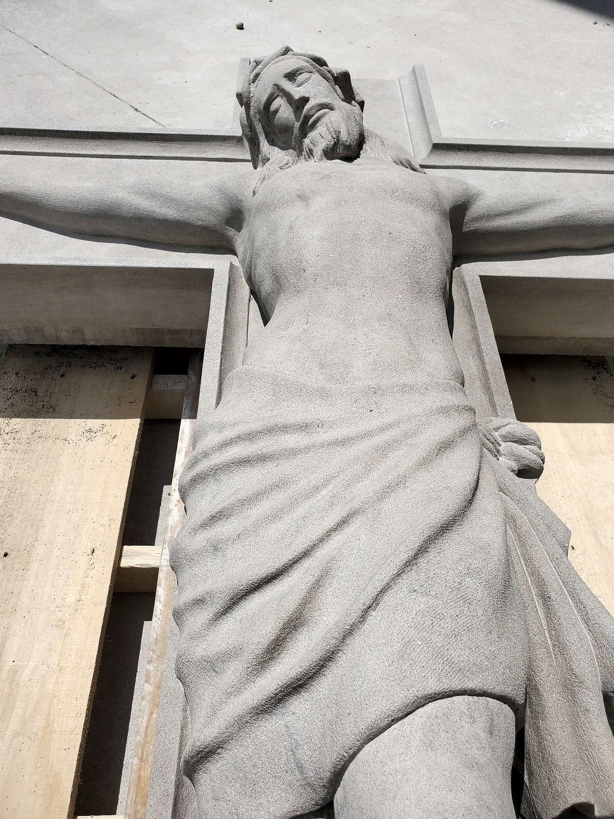 Crucifix 5