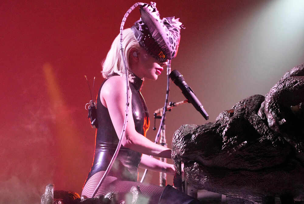 tortured-tree-GAGA-2022-B