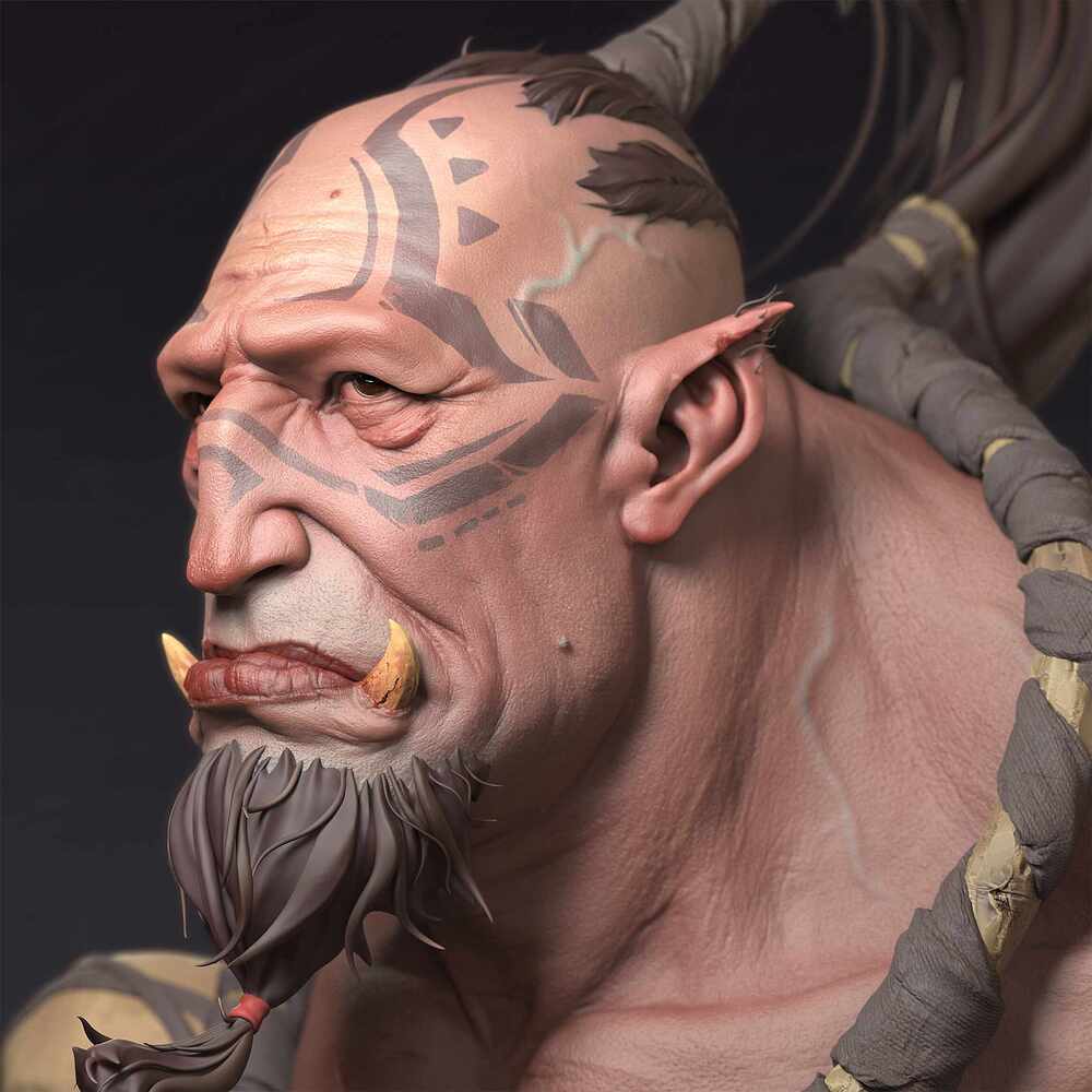 辫子男_右侧特写