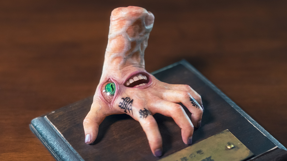 enmu_hand_fin01