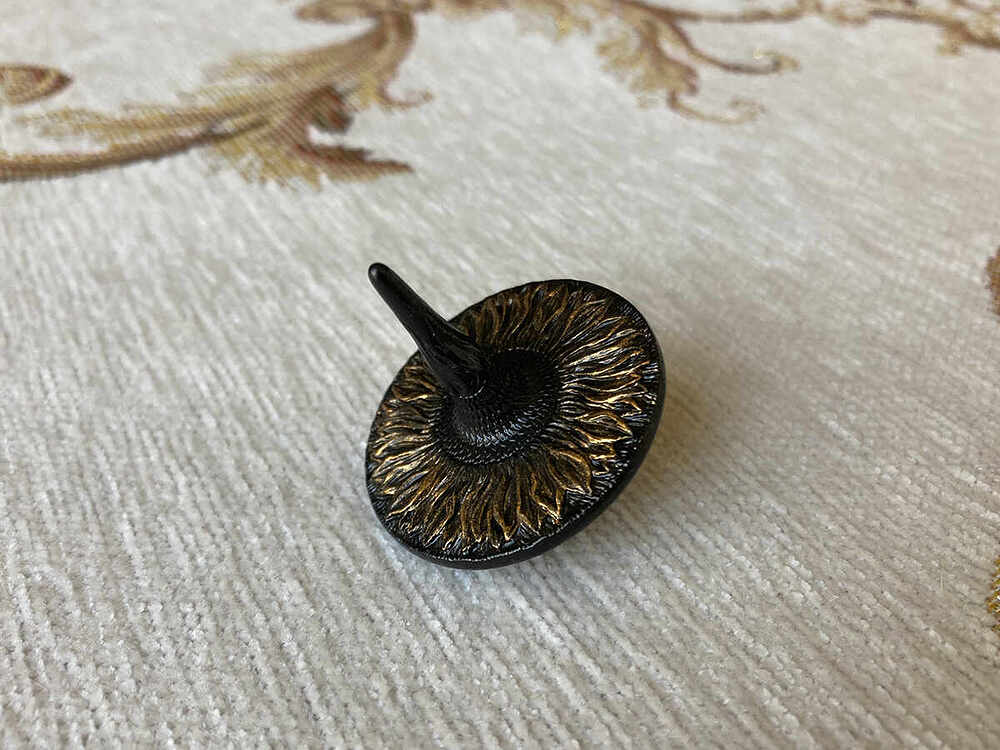 Black Onyx - Spinning Top 1