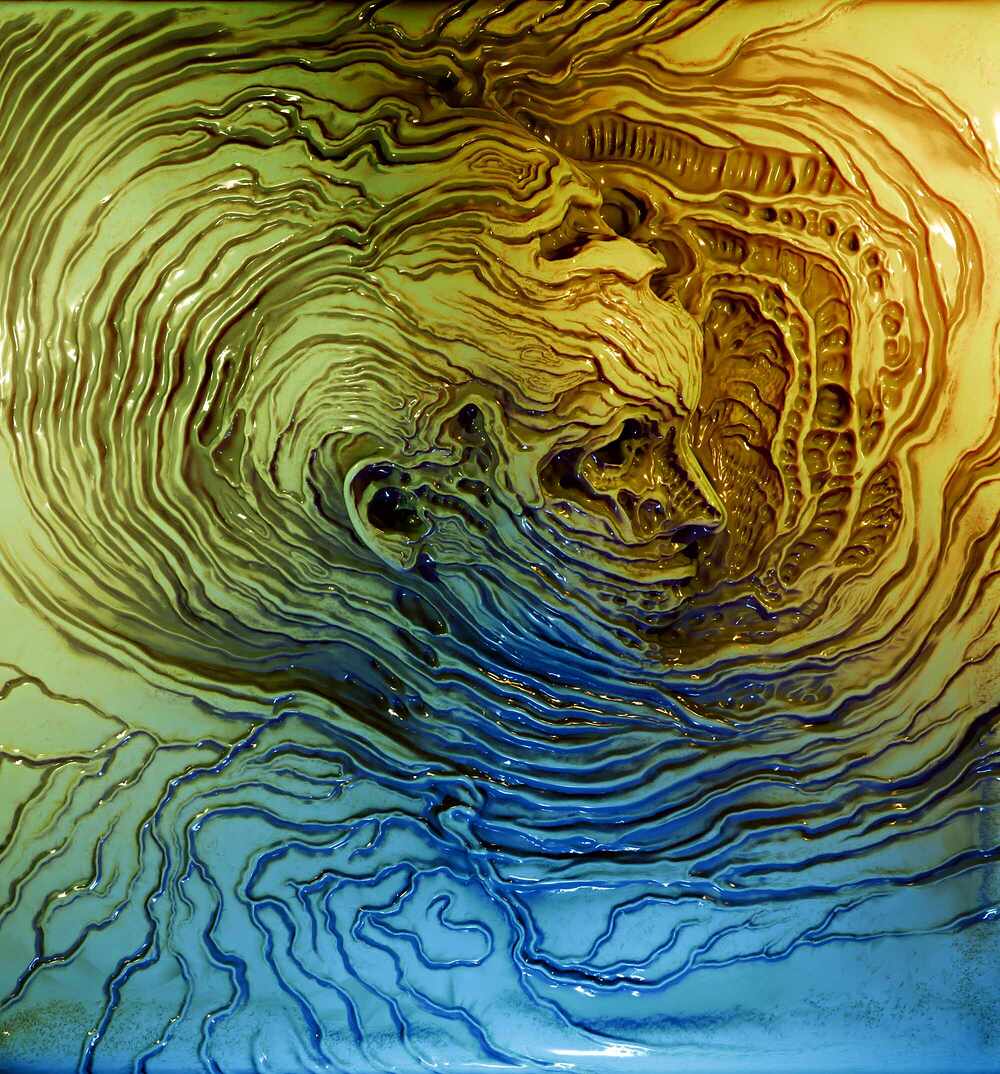 plate yellowblue