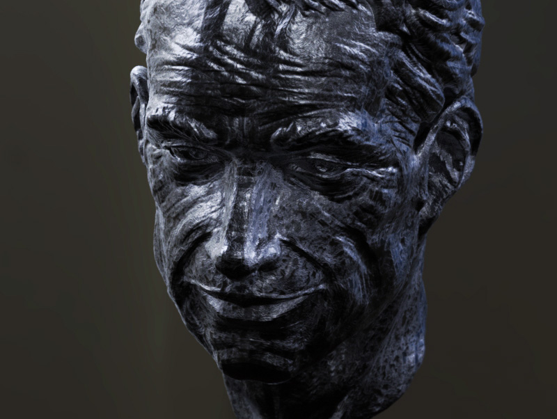 bust1e.jpg