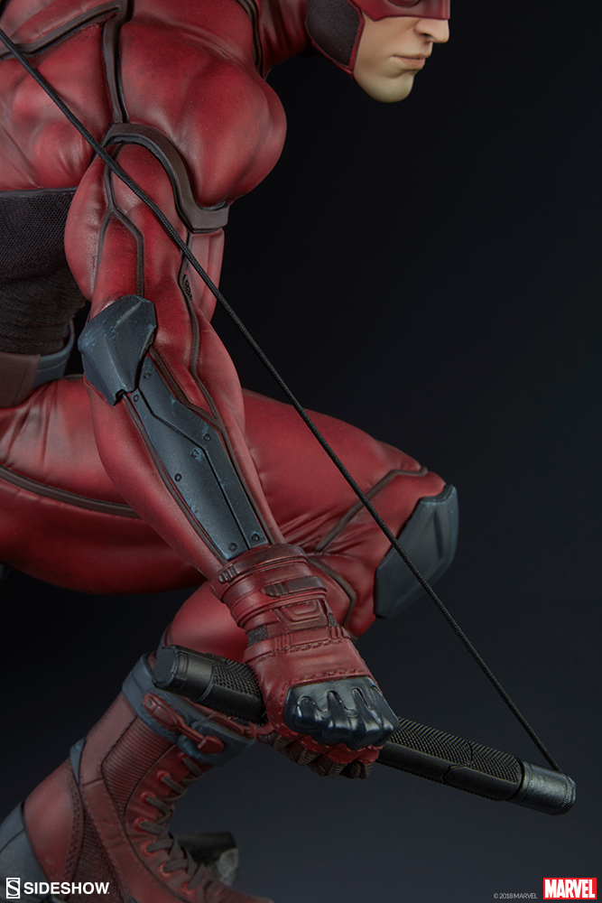 marvel-daredevil-premium-format-figure-sideshow-300539-16.jpg