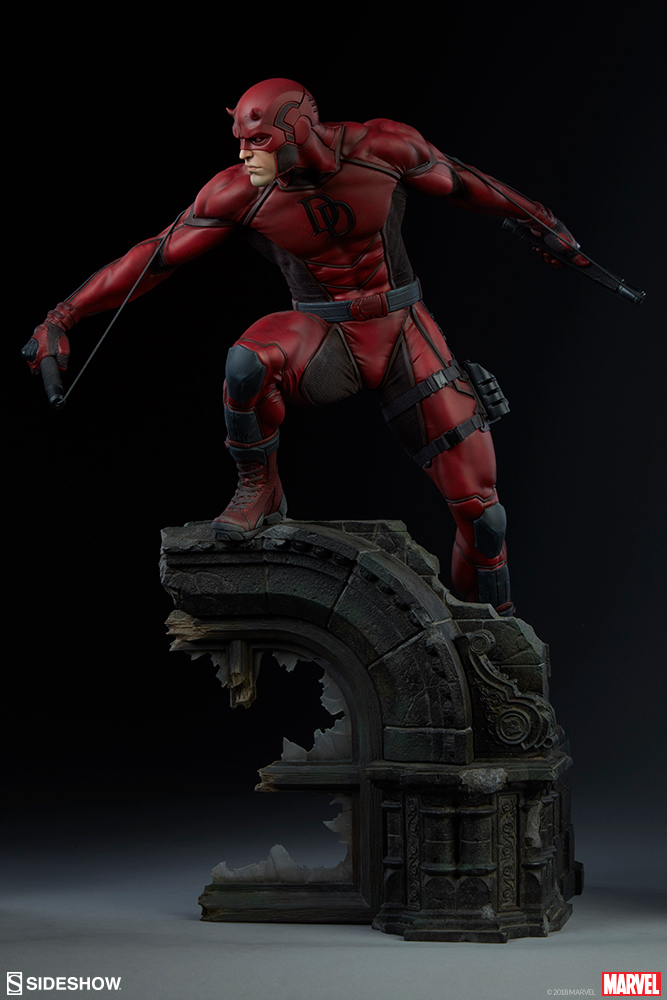 marvel-daredevil-premium-format-figure-sideshow-300539-06.jpg