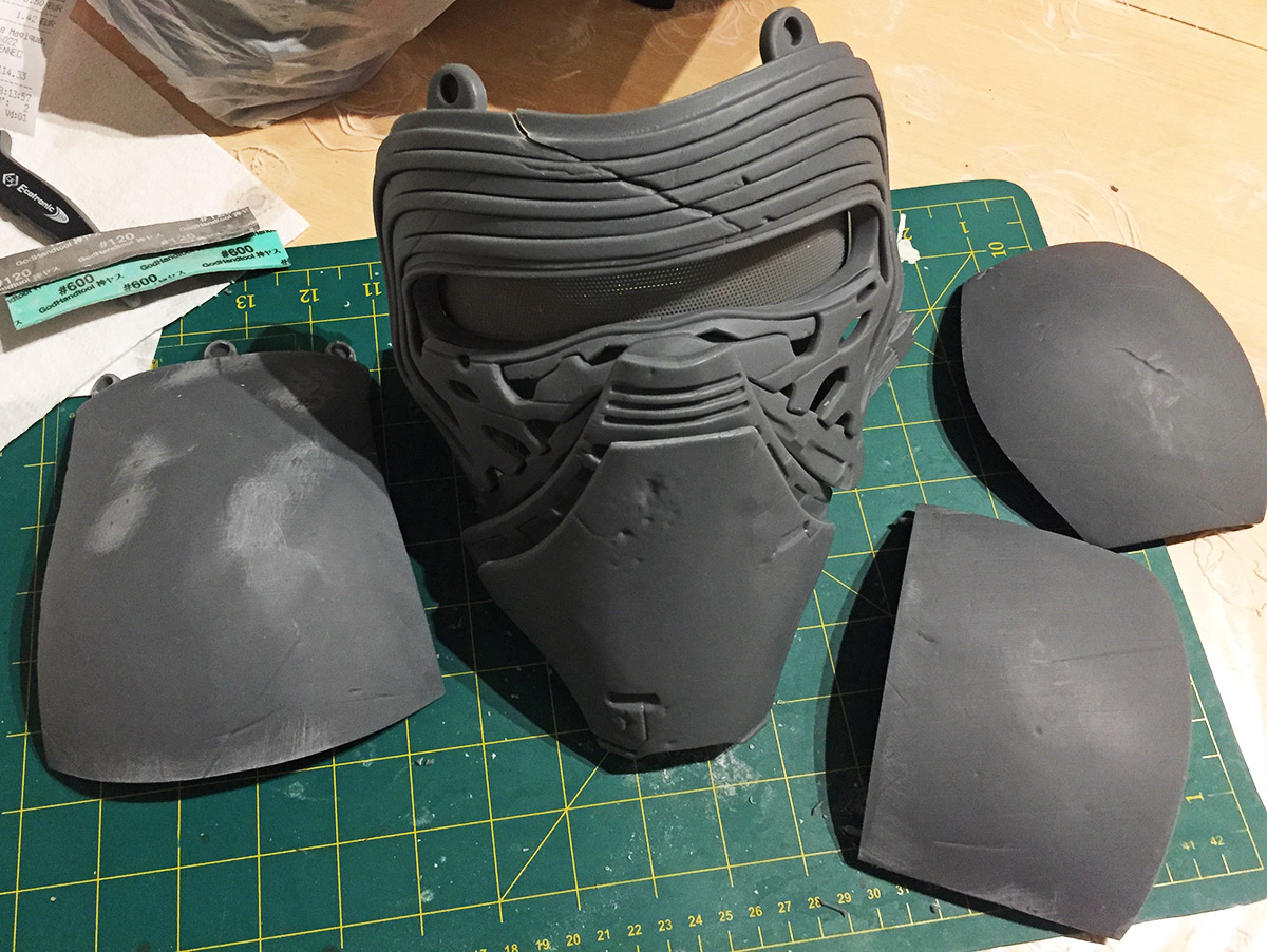 kylo_ren_fan_art_helmet_19.jpg