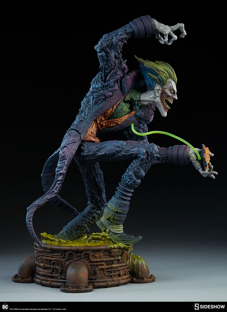 dc-comics-the-joker-statue-sideshow-200425-10.jpg