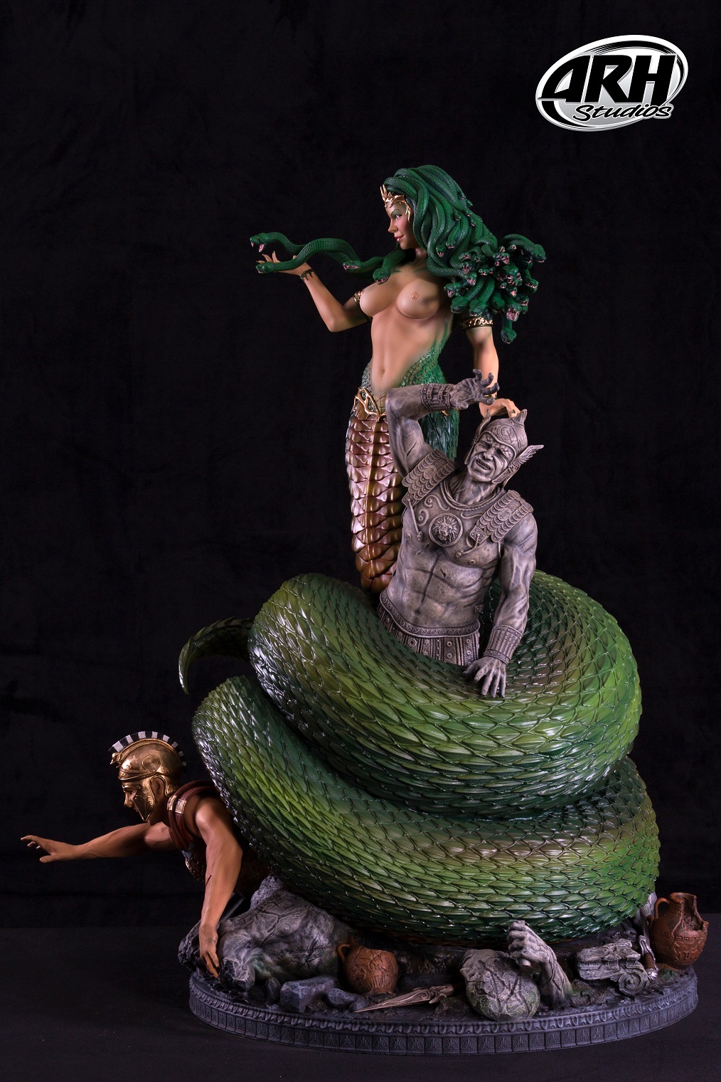 Medusa-Victorious-8s.jpg