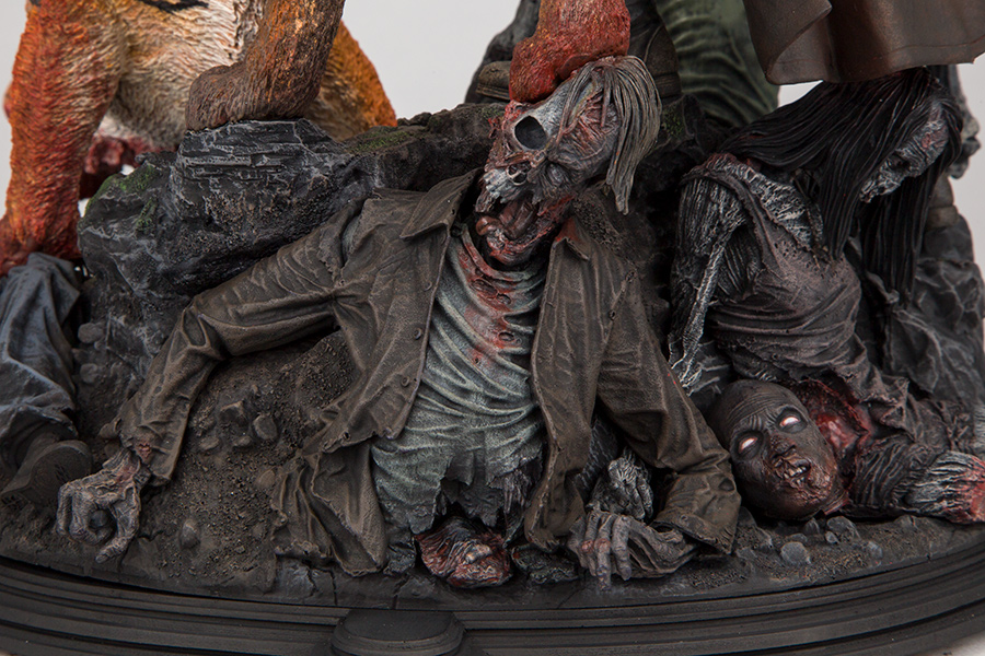 Bonus_EZEKIEL_SHIVA_McFarlane-Statue-2.jpg