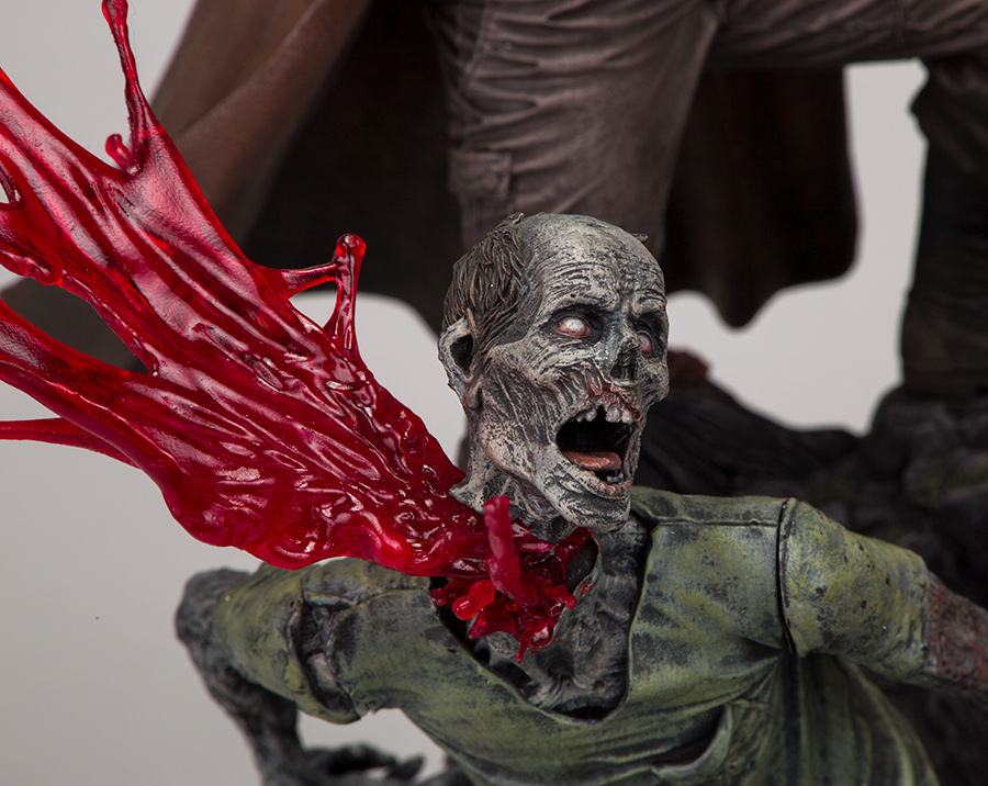 Bonus_EZEKIEL_SHIVA_McFarlane-Statue-4.jpg