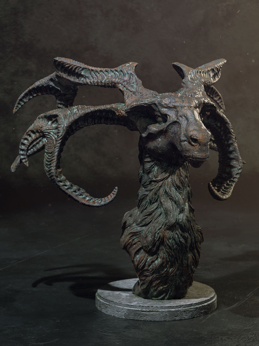 Creature_bust_rust_metal01.jpg