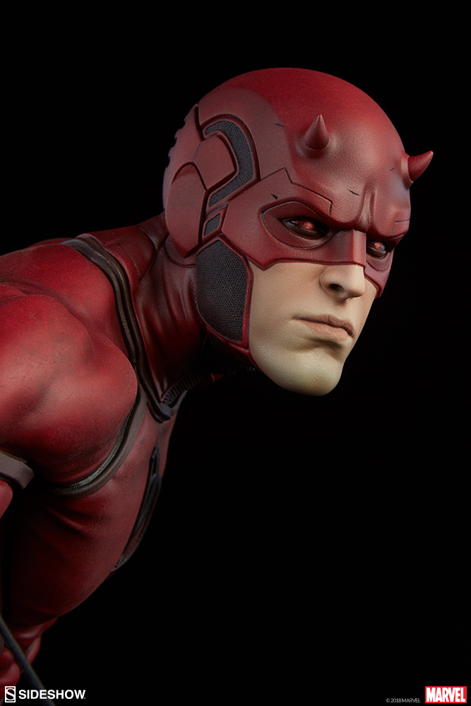 marvel-daredevil-premium-format-figure-sideshow-300539-11.jpg