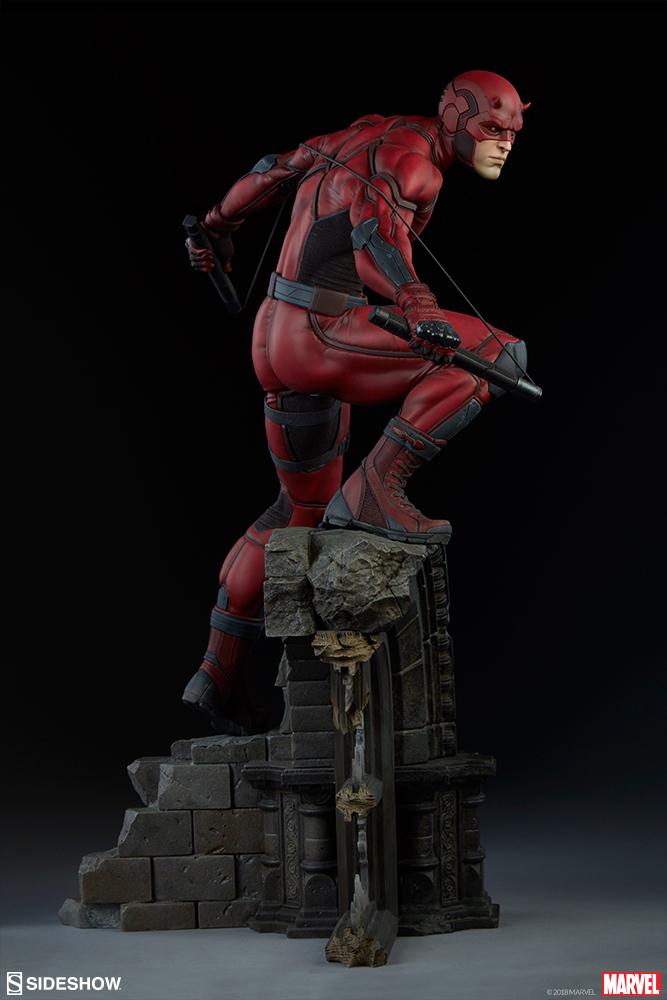 marvel-daredevil-premium-format-figure-sideshow-300539-10.jpg