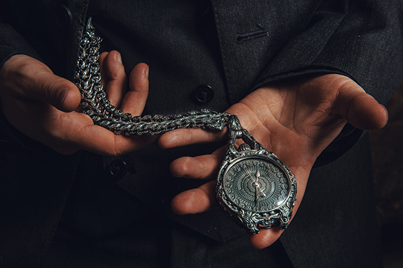 watch 1.jpg