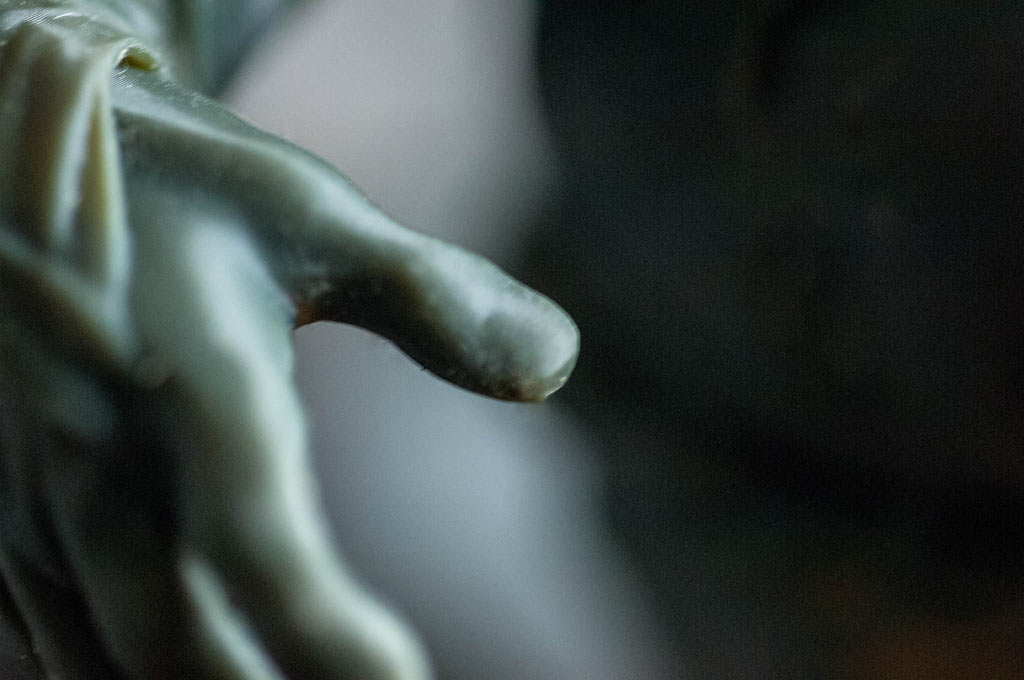 hand2.jpg