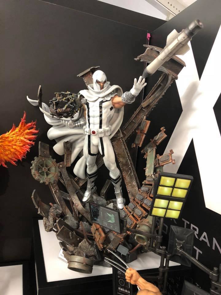 Magneto ( White Version ) 1/4 Scale Statue - Spec Fiction Shop