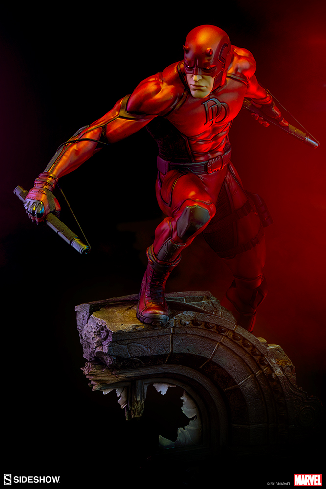 marvel-daredevil-premium-format-figure-sideshow-300539-03.jpg