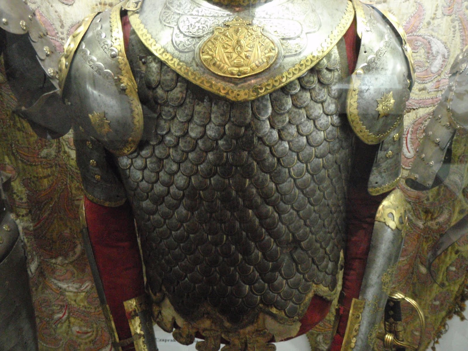 Scalemail.jpg