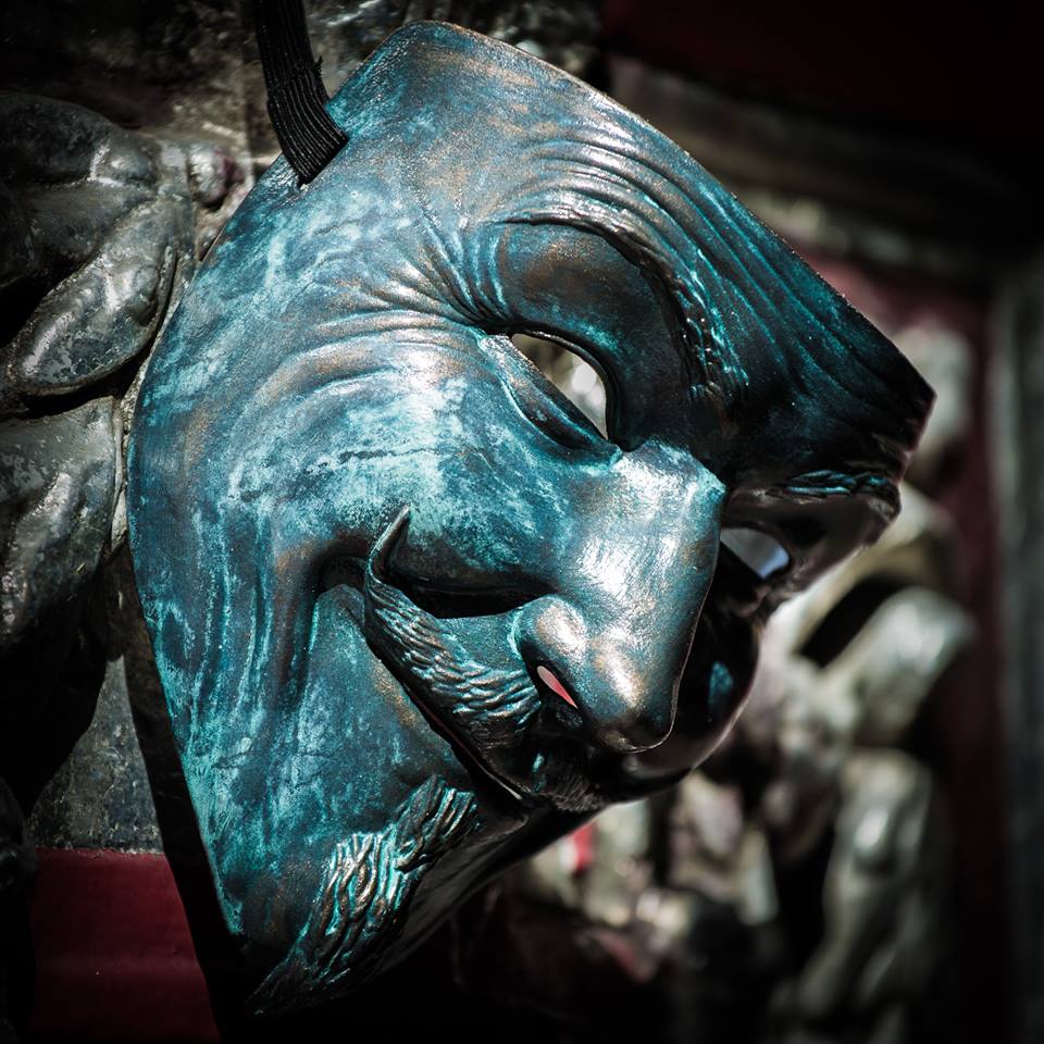 mask2.jpg