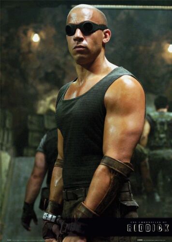 chronicles-of-riddick-handcuffs-vin-diesel-4900930.jpg