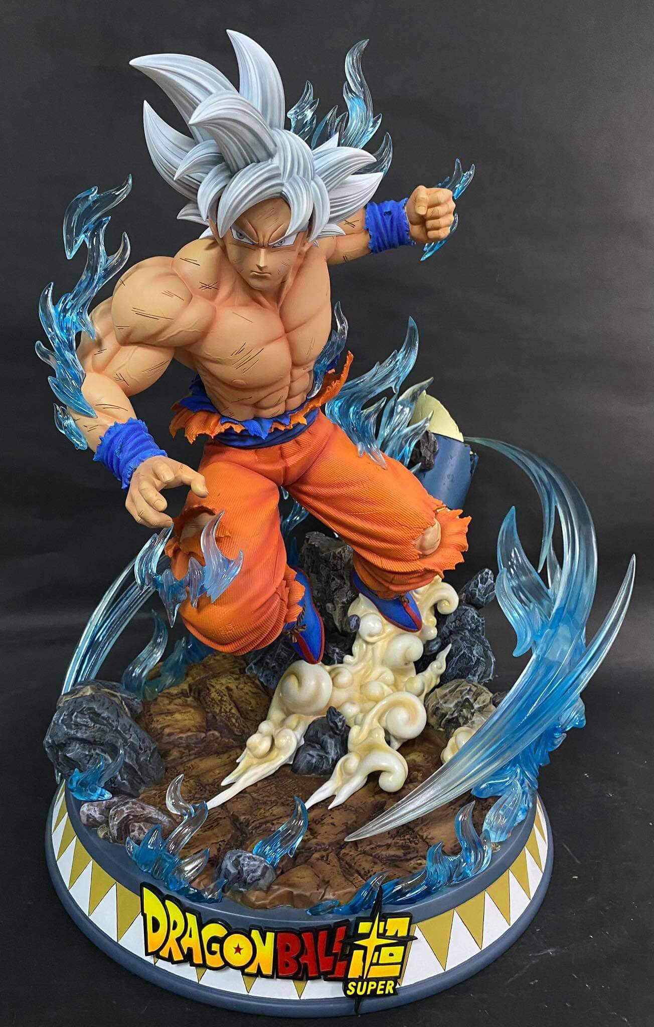 Goku Ultra Instinct 1/4 Project made for TARC Studios in 2021 ...