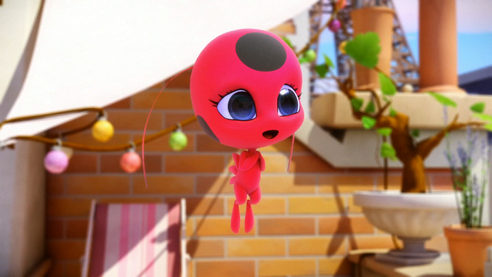 CC_Tikki_imitating_Marinette.png