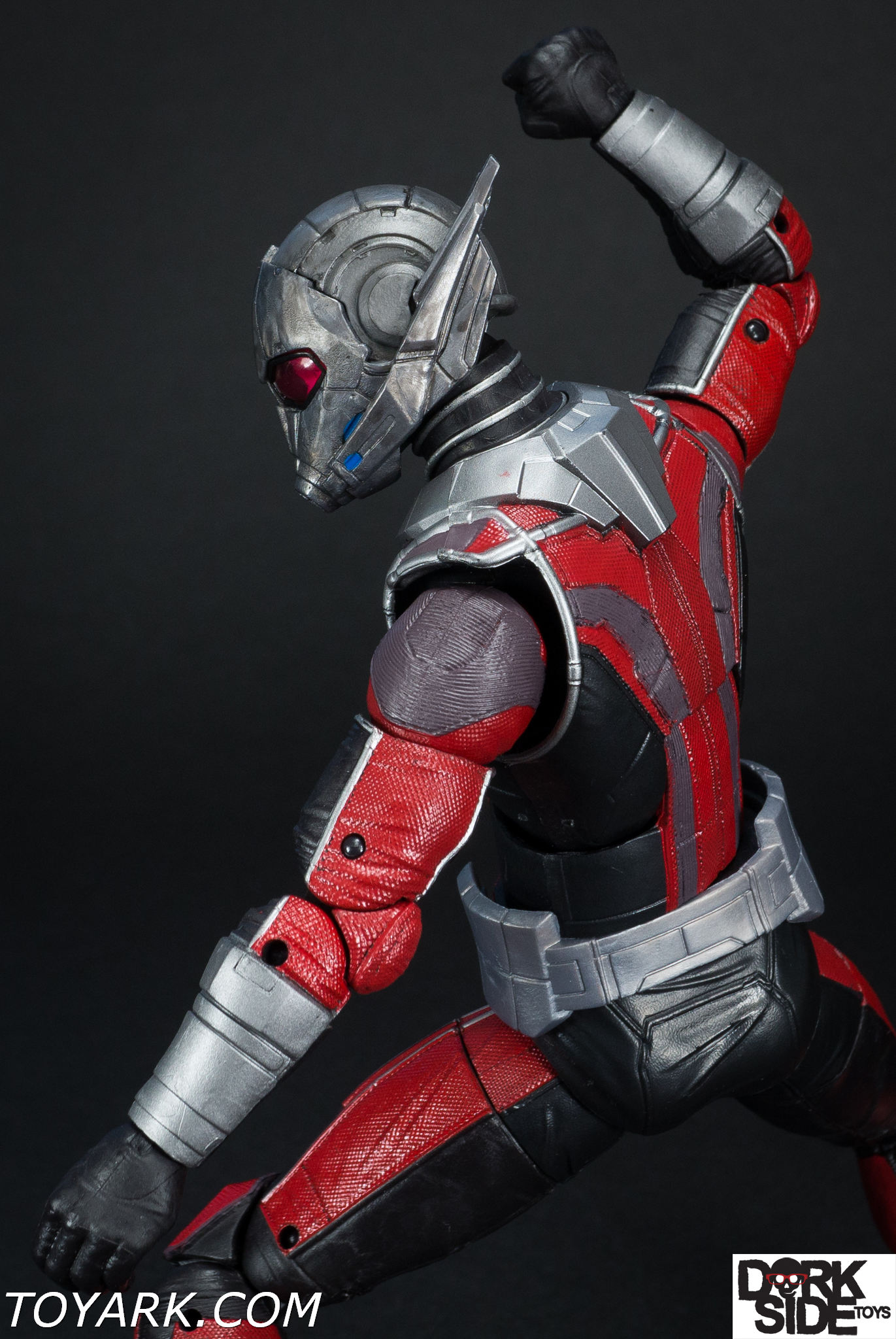 Captain-America-Civil-War-Giant-Man-BAF-Marvel-Legends-07.jpg
