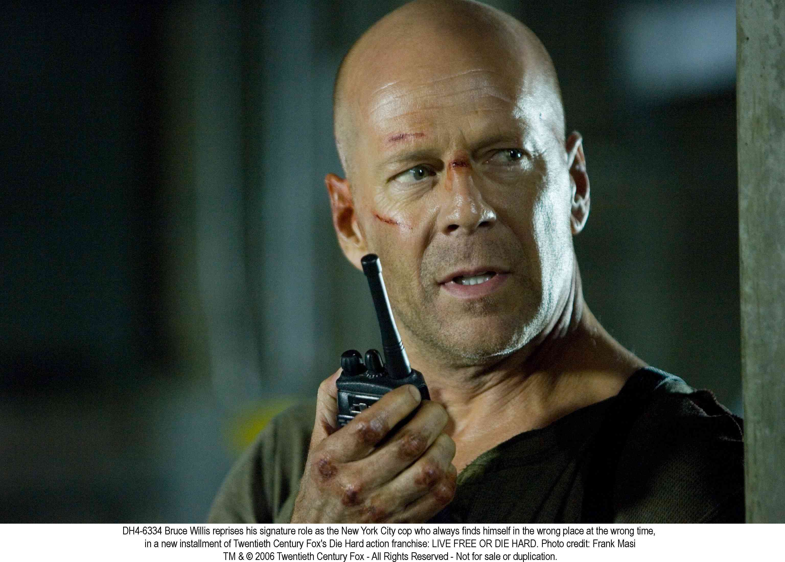 2007_live_free_or_die_hard_003.jpg