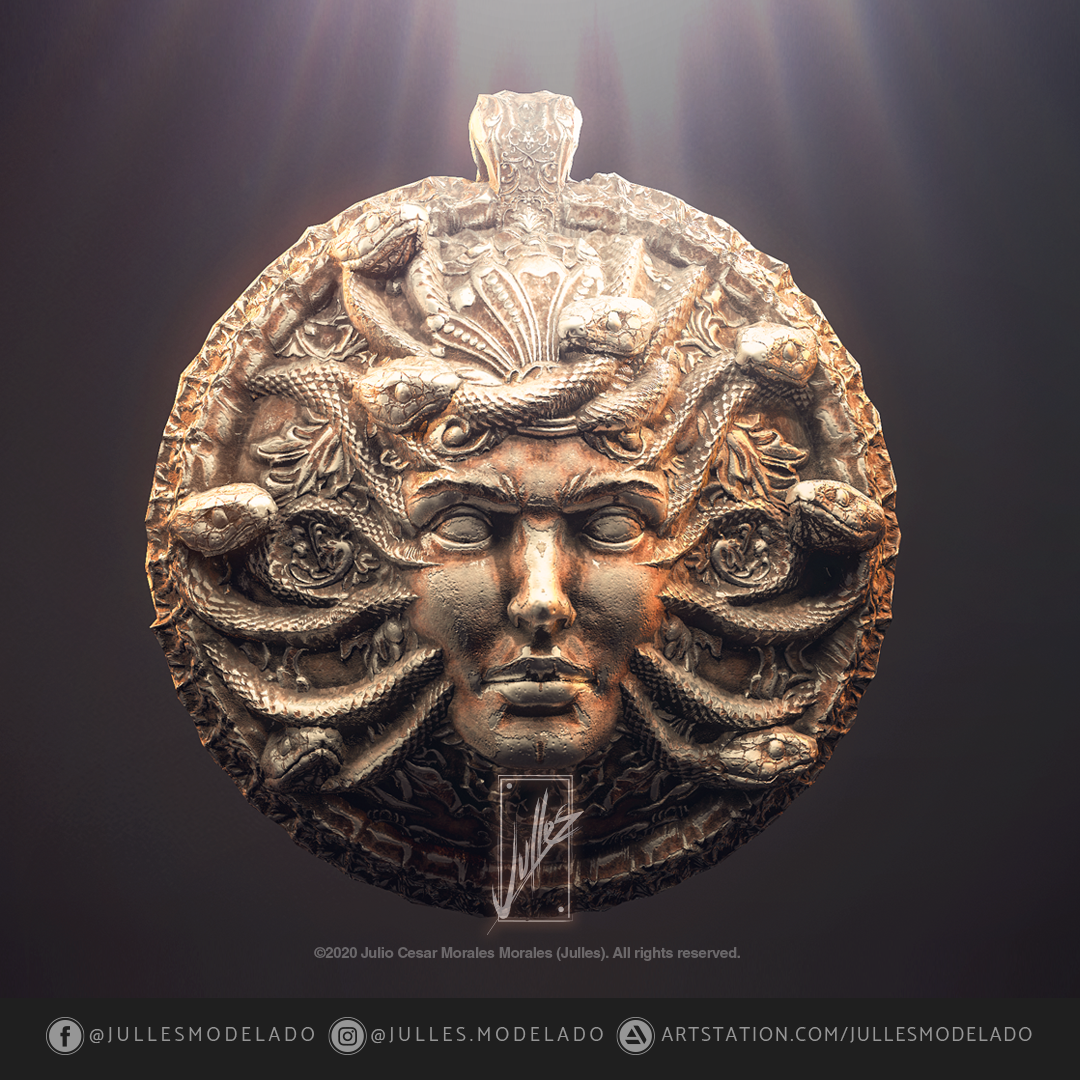 Pendant_Head_of_Medusa_IG01