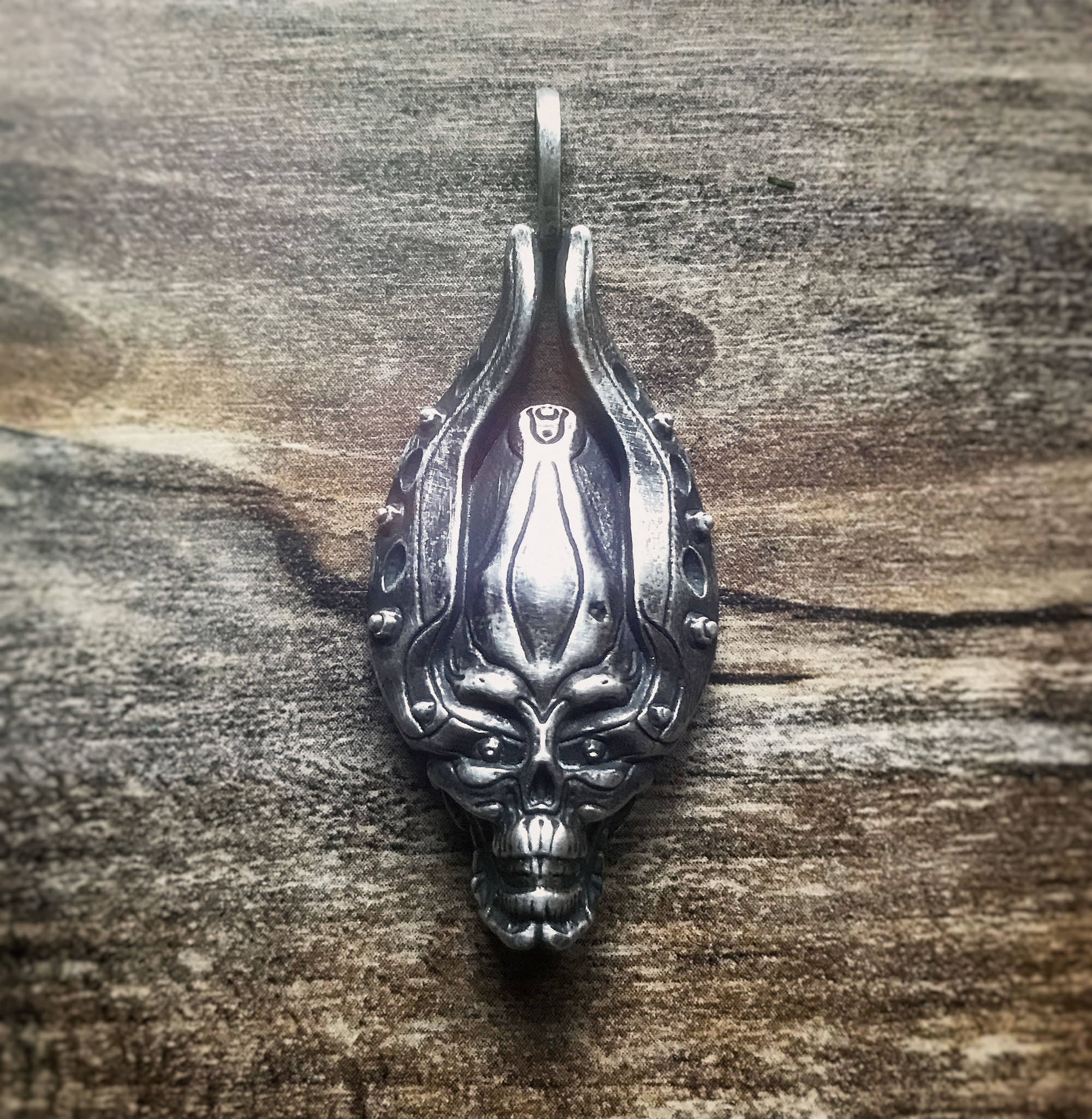 New Pendant_very_low.jpg